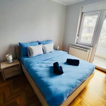 Vracar Hideaway With Private Garage Appartement